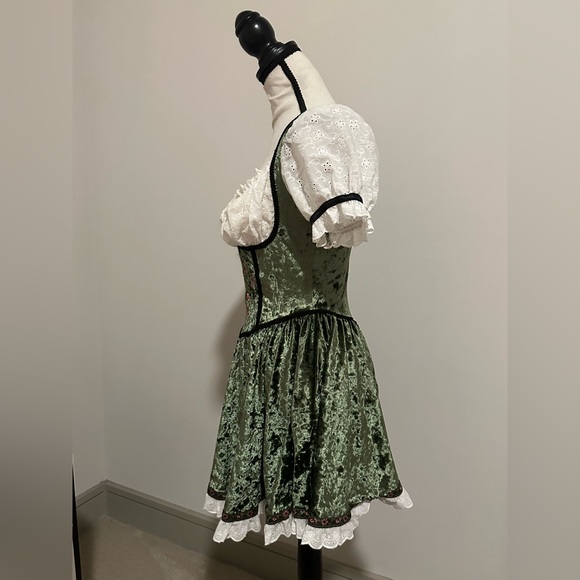 Dolls Kill Beer Maiden Costume - Picture 4 of 7